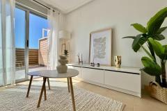 Penthouse with large terrace , sea view, and only 350 m to the beach for sale in Torrevieja