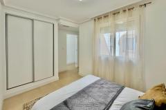 Penthouse with large terrace , sea view, and only 350 m to the beach for sale in Torrevieja
