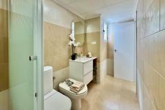 Penthouse with large terrace , sea view, and only 350 m to the beach for sale in Torrevieja