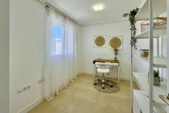 Penthouse with large terrace , sea view, and only 350 m to the beach for sale in Torrevieja