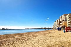 Penthouse with large terrace , sea view, and only 350 m to the beach for sale in Torrevieja