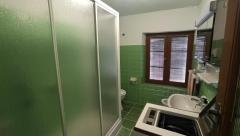 Large urban plot of 953 m² with traditional house to renovate in the centre of Corrales (Zamora)