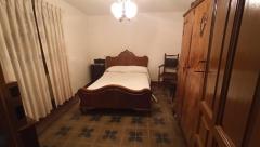 Large urban plot of 953 m² with traditional house to renovate in the centre of Corrales (Zamora)