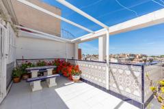 Penthouse with  Terrace, Sea Views, 3 bedrooms and Garage for sale in Torrevieja
