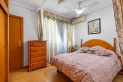 Penthouse with  Terrace, Sea Views, 3 bedrooms and Garage for sale in Torrevieja