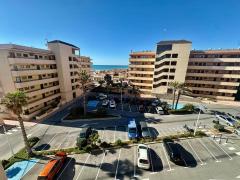 Charming 1-bedroom apartment with sea views for sale in Torrevieja