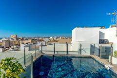 Newly built apartment for sale  in the city centre with only 250 m to Playa del Cura, Torrevieja