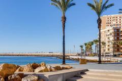 Newly built apartment for sale  in the city centre with only 250 m to Playa del Cura, Torrevieja