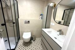 For sale newly renovated top floor with large roof terrace in Torrevieja