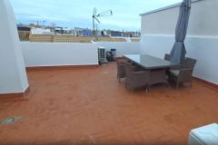 For sale newly renovated top floor with large roof terrace in Torrevieja