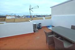 For sale newly renovated top floor with large roof terrace in Torrevieja