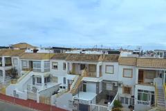 For sale newly renovated top floor with large roof terrace in Torrevieja