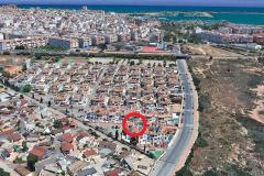 For sale newly renovated top floor with large roof terrace in Torrevieja