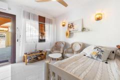 Ground floor corner apartment with large garden in La Rosaleda, Torrevieja