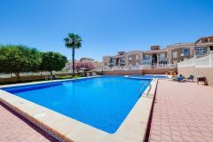 For sale cozy ground floor with terrace/garden, only 20 min walk to Playa de La Mata