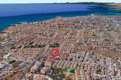 For sale cozy ground floor with terrace/garden, only 20 min walk to Playa de La Mata