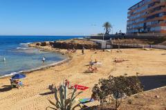 For sale cozy ground floor with terrace/garden, only 20 min walk to Playa de La Mata
