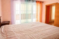 Renovated and bright apartment with only 450 m to Playa del Cura for sale in Torrevieja
