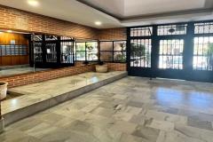 Renovated and bright apartment with only 450 m to Playa del Cura for sale in Torrevieja