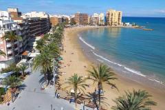 Renovated and bright apartment with only 450 m to Playa del Cura for sale in Torrevieja