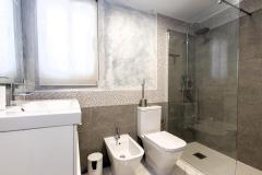Renovated, spacious and bright apartment  only 650 m to Playa del Cura for sale  in Torrevieja