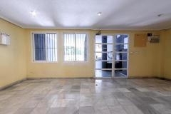 Renovated, spacious and bright apartment  only 650 m to Playa del Cura for sale  in Torrevieja
