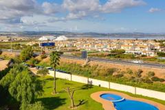 Bright and central penthouse only 700 m to the beach for sale in Torrevieja