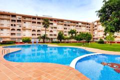 Bright and central penthouse only 700 m to the beach for sale in Torrevieja