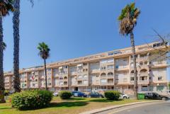 Bright and central penthouse only 700 m to the beach for sale in Torrevieja