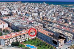 Bright and central penthouse only 700 m to the beach for sale in Torrevieja
