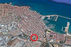 Bright and central penthouse only 700 m to the beach for sale in Torrevieja