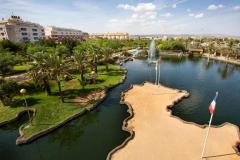 Bright and central penthouse only 700 m to the beach for sale in Torrevieja
