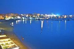 Bright and central penthouse only 700 m to the beach for sale in Torrevieja