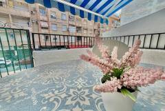 Bright and spacious penthouse on two floors just 300 m from Playa de los Locos