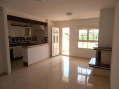 townhouse in villamartin