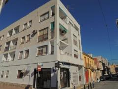 4 Bedroom 2 bathroom apartment