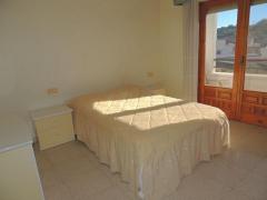 4 Bedroom 2 bathroom apartment