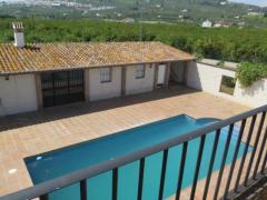 Finca with two annexed country houses in a very nice location close to the village of Alora.