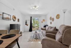 Renovated sunny top-floor apartment For Sale In Torrevieja