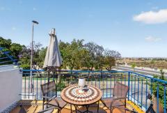 Renovated sunny top-floor apartment For Sale In Torrevieja