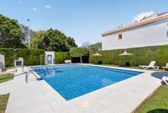Renovated sunny top-floor apartment For Sale In Torrevieja