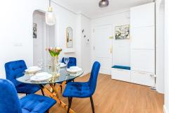 For sale Rrenovated and bright apartment only 500 m to the beach promenade in Torrevieja