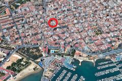 For sale Rrenovated and bright apartment only 500 m to the beach promenade in Torrevieja