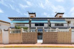 For sale well-maintained townhouse in ParqueMar III only 500 m to Playa de la Mata