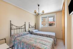 Spectacular 3 bedroom apartment 250m from Playa del Cura for sale Torrevieja