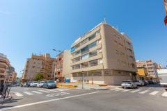 Spectacular 3 bedroom apartment 250m from Playa del Cura for sale Torrevieja