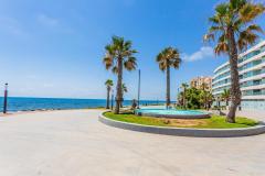 Renovated 3-bedroom apartment with terrace for sale in Torrevieja