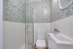 For sale stylishly renovated apartment directly on the beach in Torrevieja
