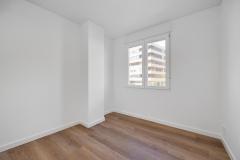 For sale stylishly renovated apartment directly on the beach in Torrevieja