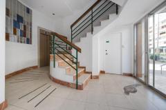 For sale stylishly renovated apartment directly on the beach in Torrevieja